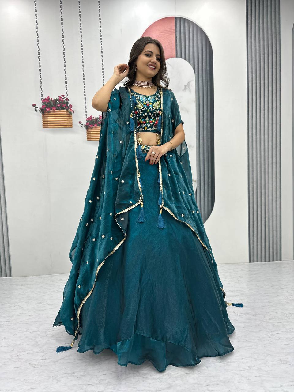 RB Latkan Lehenga