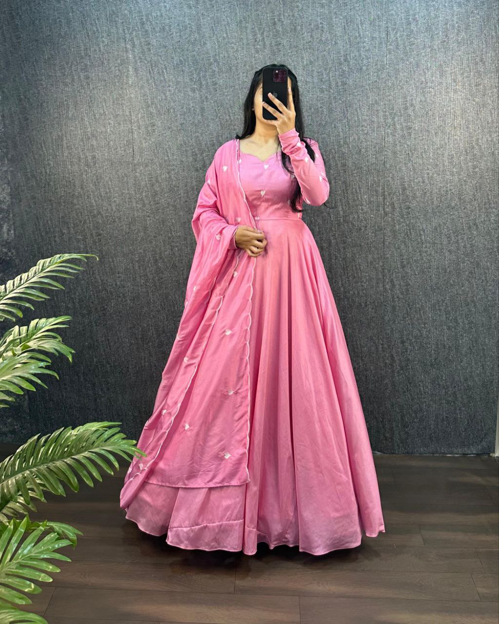 Model wearing the pink Ajrak Heart Gown and dupatta.