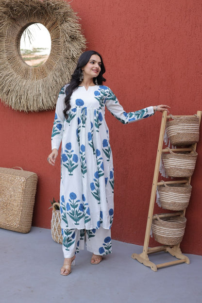 Premium Ready-to-Wear Kurti and Pant Set in Printed Cotton for Elegant Comfort