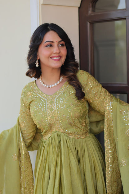 Trending Gold Gown: Crush Fabric, Embroidered Dupatta