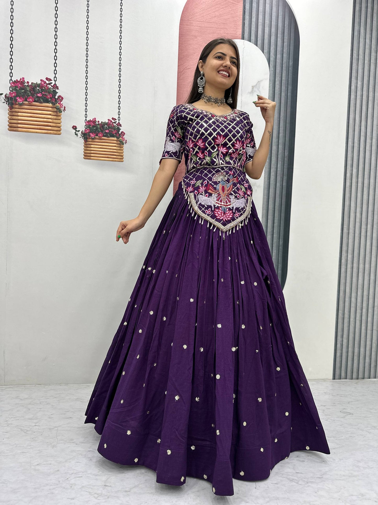 Elegant Wedding Lehenga Choli Set in Luxurious Vichitra Silk with Intricate Embroidery and Sequins