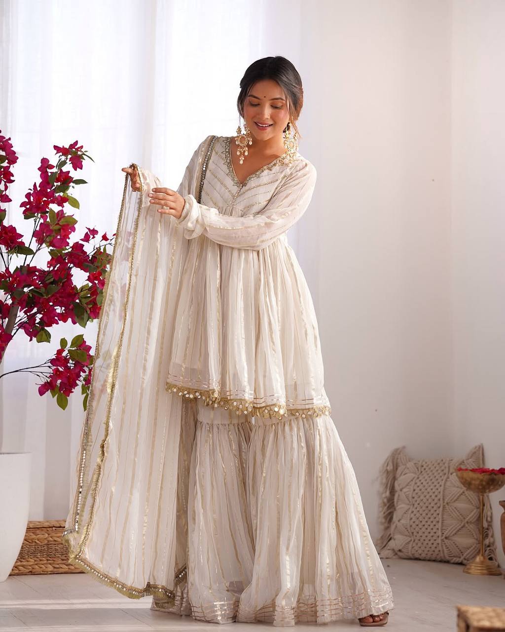 Elegant Women's Ethnic Ensemble with Real Mirror and Handwork – Ready-to-Wear Mal Chanderi Set with Sharara Palazzo and Mirror Lace Dupatta