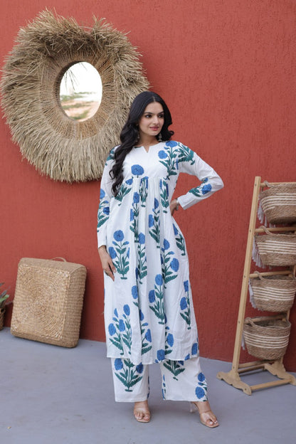 Premium Ready-to-Wear Kurti and Pant Set in Printed Cotton for Elegant Comfort