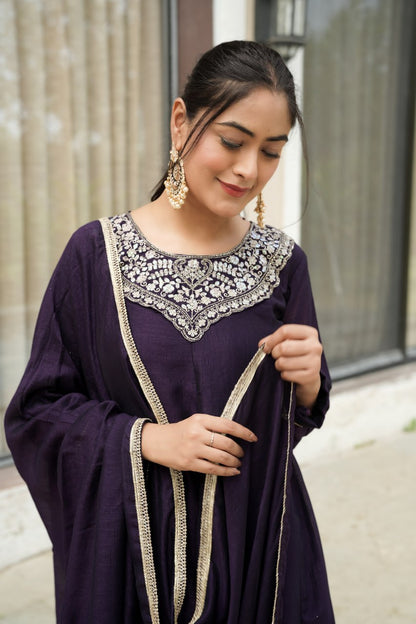 Elegant Traditional Palazzo Suit Set with Embroidered Kurta and Lace-Edged Dupatta