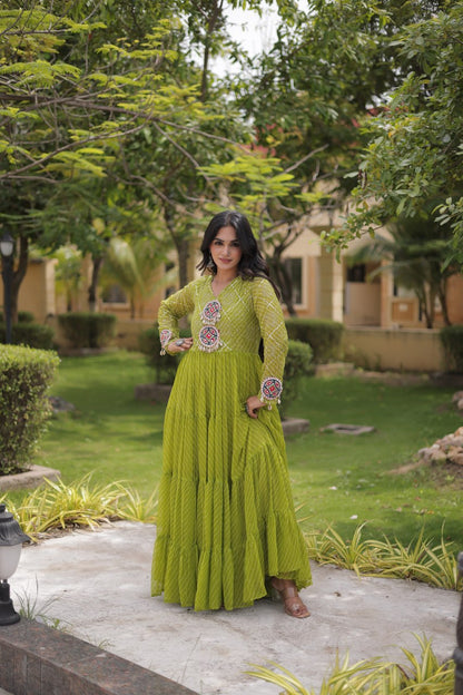 RangBhoomi Navratri Gown 2026 – Laheriya Print with Kutchi Patchwork, Faux Georgette Lined Cotton, Full Sleeve, 56 Inch Length