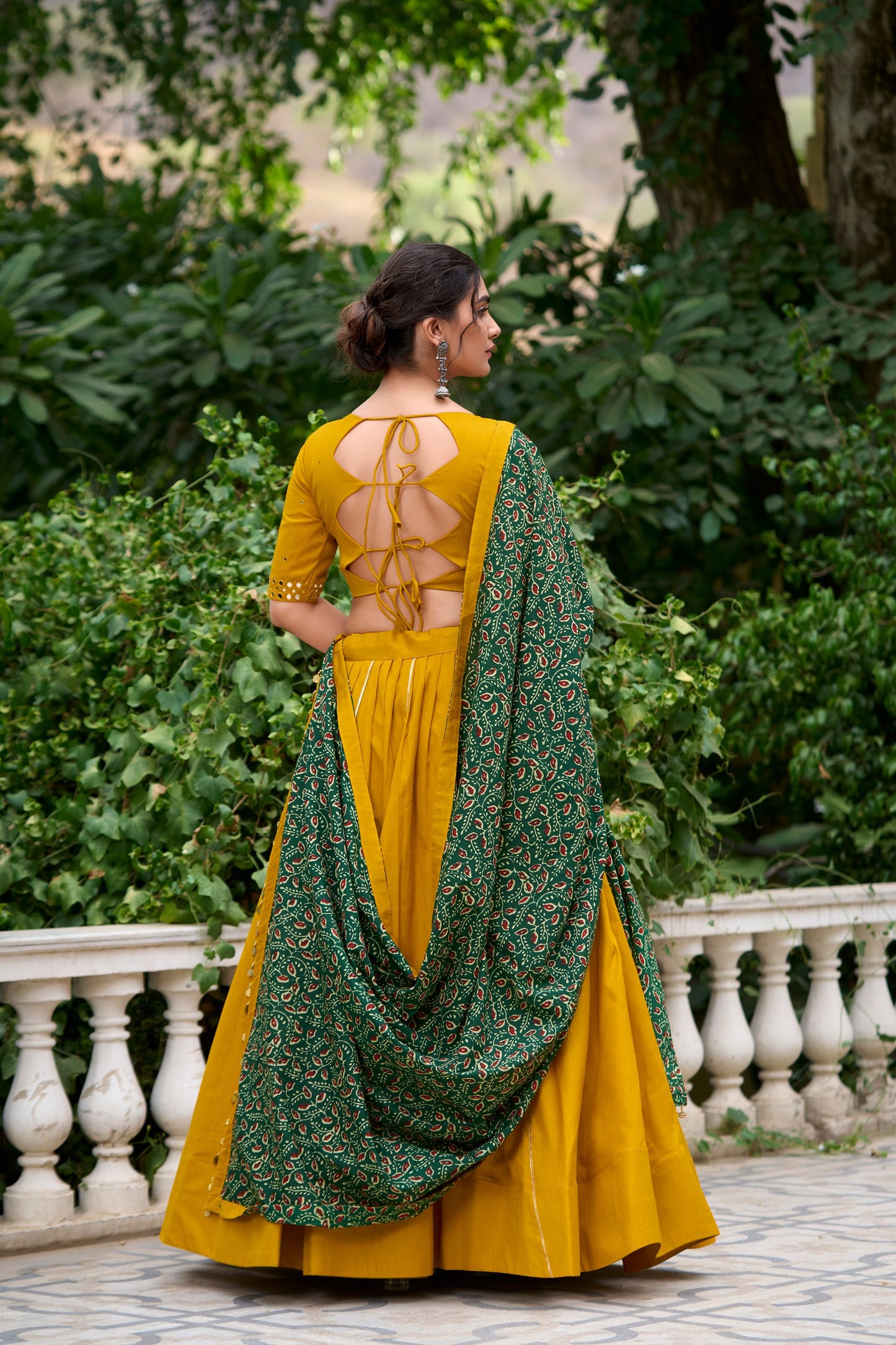 Elegant Fully Stitched Designer Lehenga Choli Set with Exquisitely Embroidered Dupatta and Matching Purse