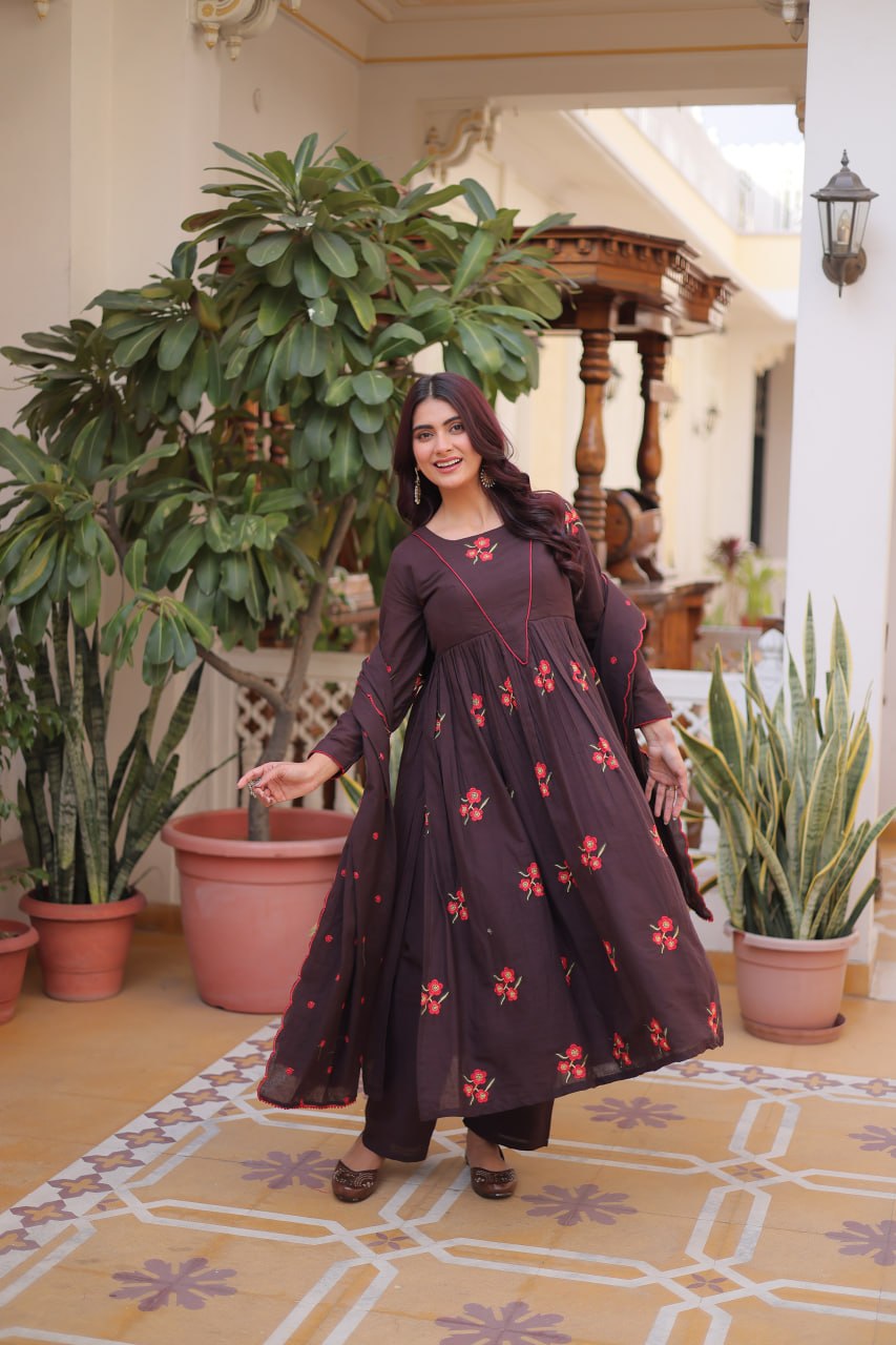Premium Ready-to-Wear Kurti Set with Pant and Embroidered Dupatta – Comfortable Cotton Ensemble
