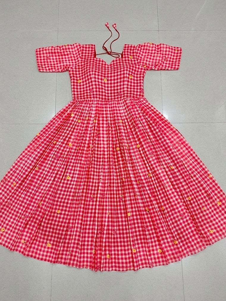 RangBhoomi Elegant New Cotton Sunflower Print Midi Dress with Realistic Modeling