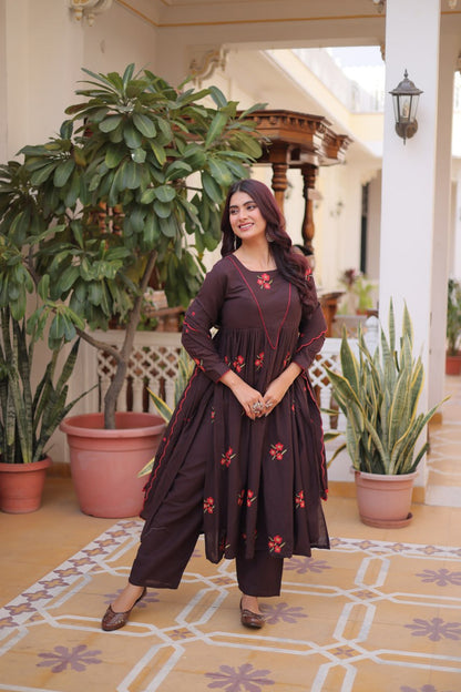 Premium Ready-to-Wear Kurti Set with Pant and Embroidered Dupatta – Comfortable Cotton Ensemble