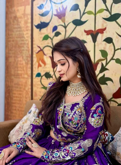 Elegant Festival Lehenga Choli Set with Heavy Embroidery and Sequins