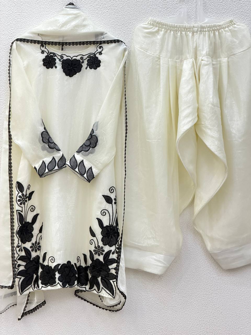 Elegant Women’s Ethnic Silk Ensemble with Embroidered Detailing and Ready-to-Wear Stitching