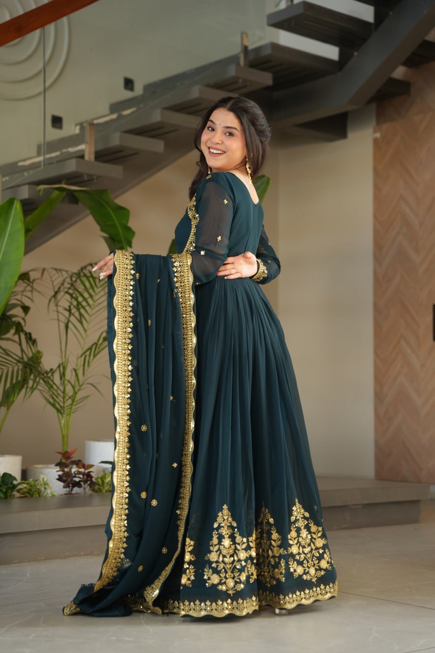 Exquisite Designer Gown with Dupatta – Limited Edition 2025