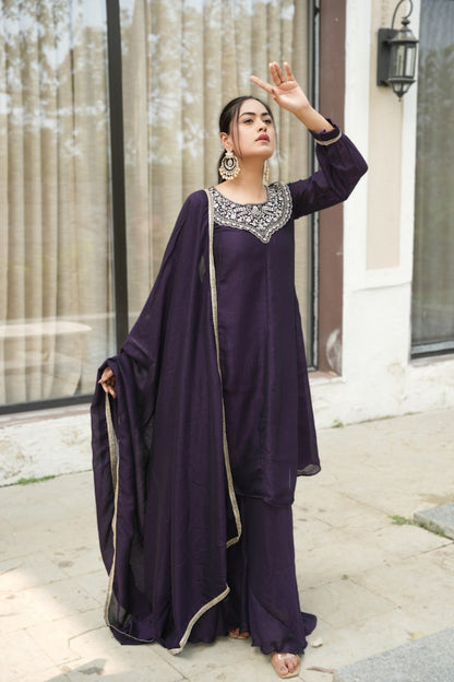 Elegant Traditional Palazzo Suit Set with Embroidered Kurta and Lace-Edged Dupatta