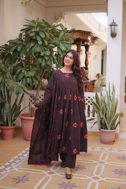 Premium Ready-to-Wear Kurti Set with Pant and Embroidered Dupatta – Comfortable Cotton Ensemble