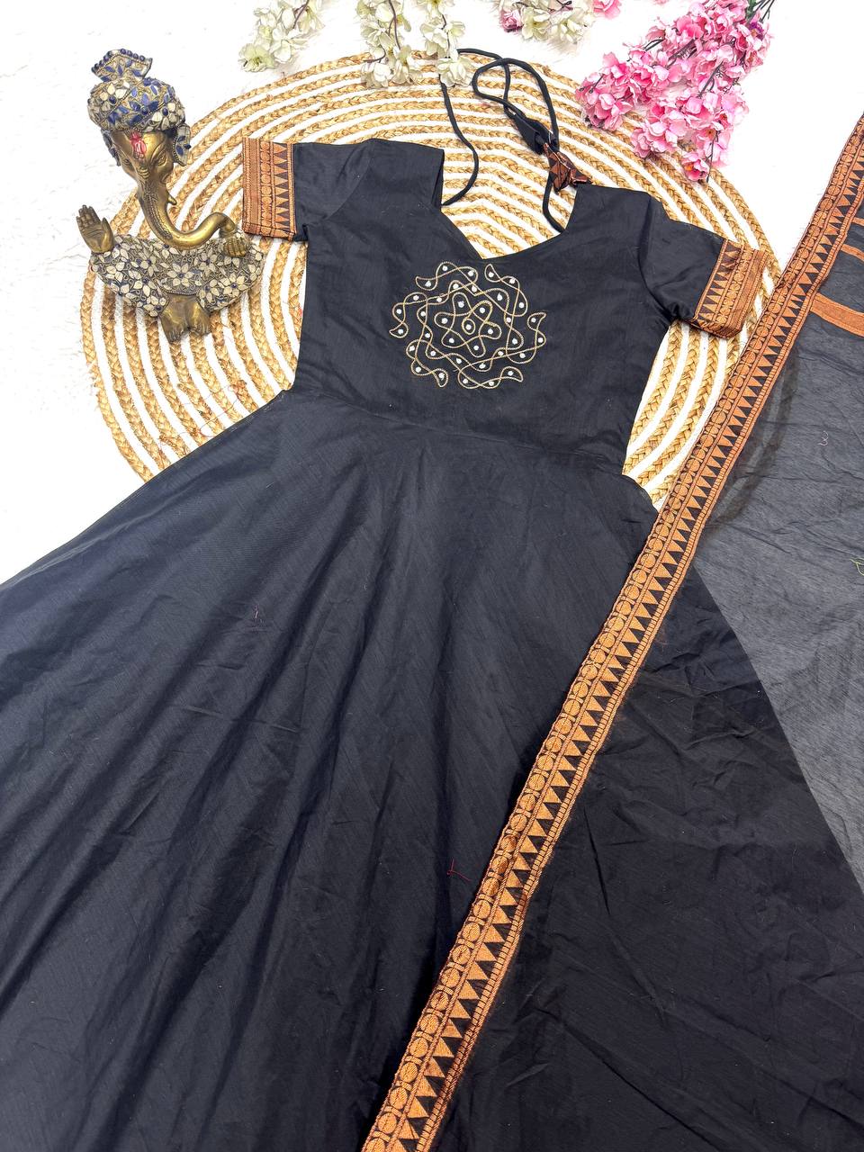 Super Trendy Traditional Outfit