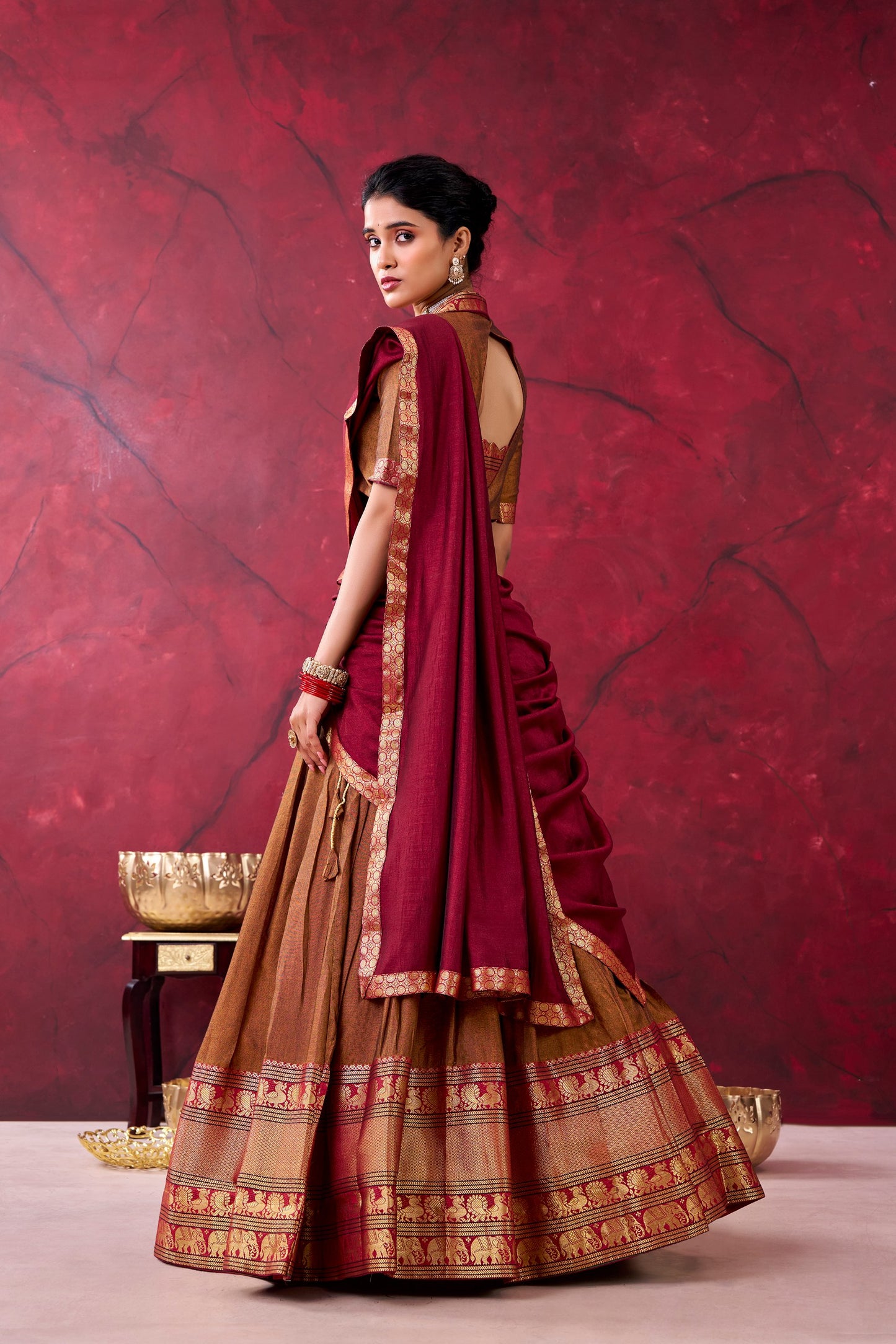 Elegant Narayanpet Cotton Lehenga Set with Zari Weaving Work – Includes Stitched Lehenga, Unstitched Blouse, Crepe Dupatta, Tassels, and Drawstring Belt