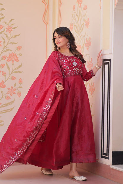 Elegant Gold Crush Embroidered Gown and Designer Dupatta Set