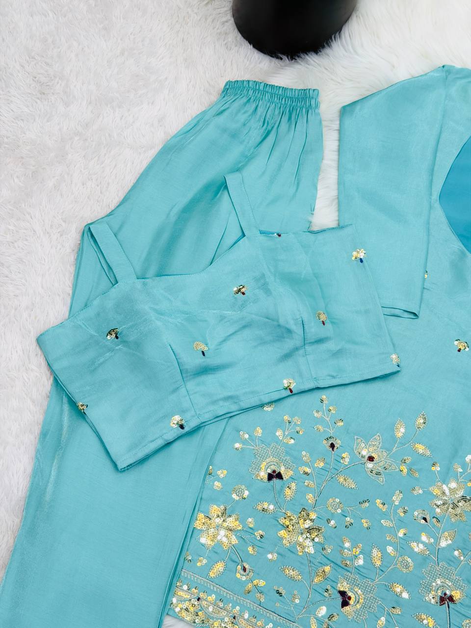 Premium Ready-to-Wear Kurta Set with Embroidered Glass Roman Fabric – Stylish and Comfortable Two-Piece Ensemble