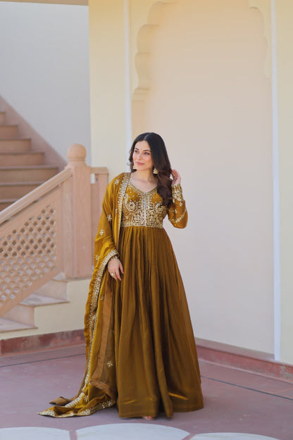 Grandeur Gown